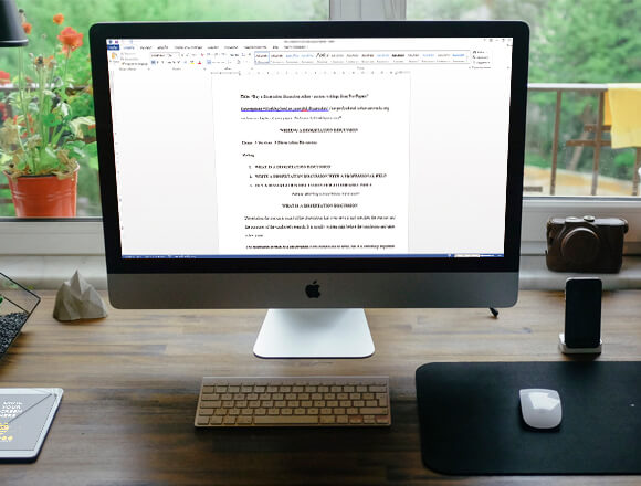 Using desktop computer for writing a critical review